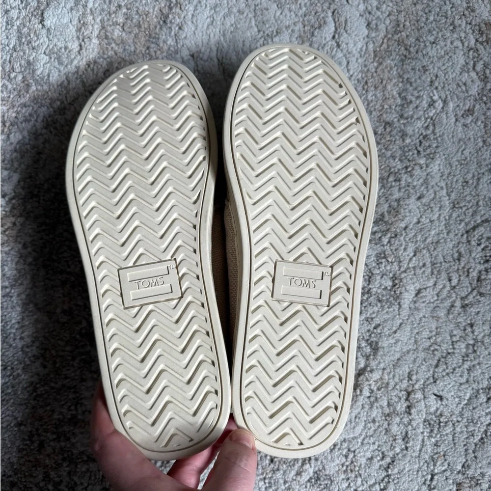 Toms Mens Culver Canvas Loafer Boat shoe.
